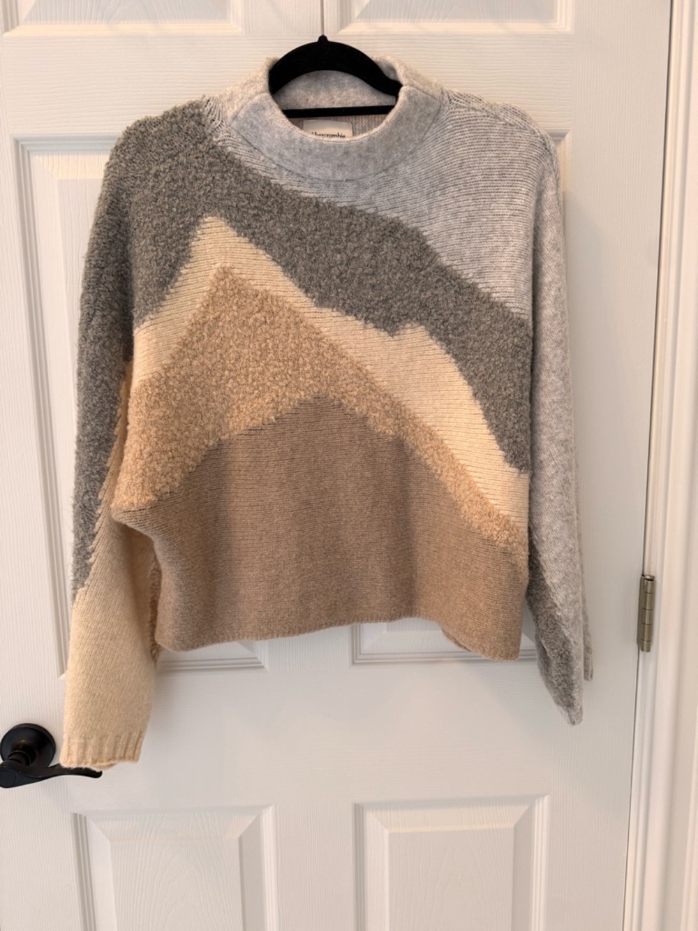 Abercrombie & Fitch Neutral Colorblock Crewneck Sweater - Gray, Cream & Tan